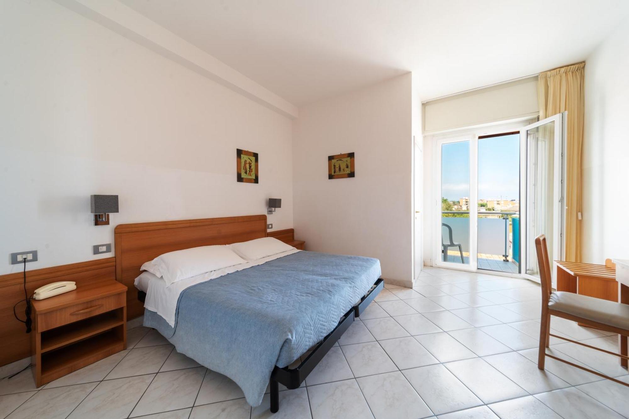 Hotel Casadei Фано Екстер'єр фото