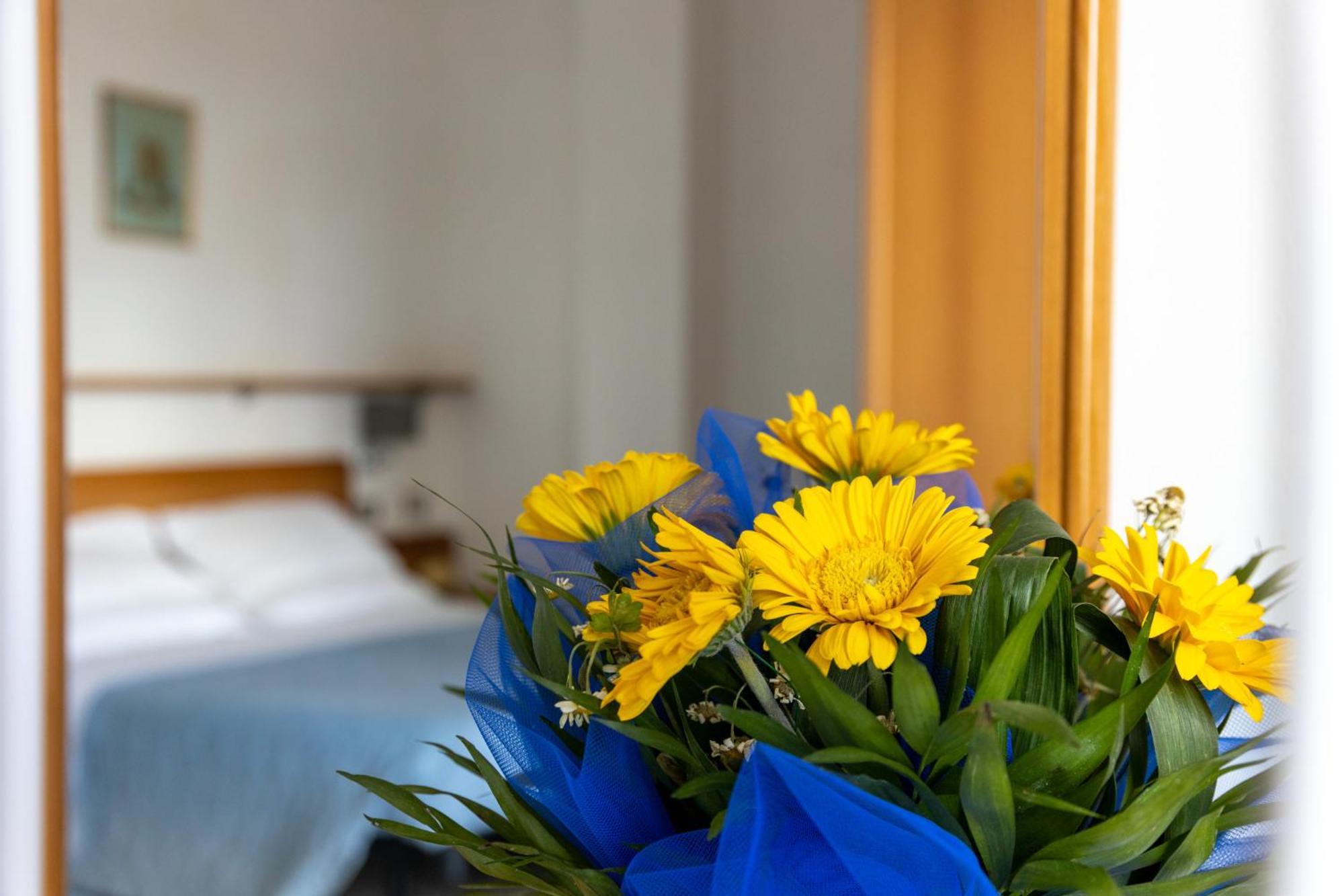 Hotel Casadei Фано Екстер'єр фото
