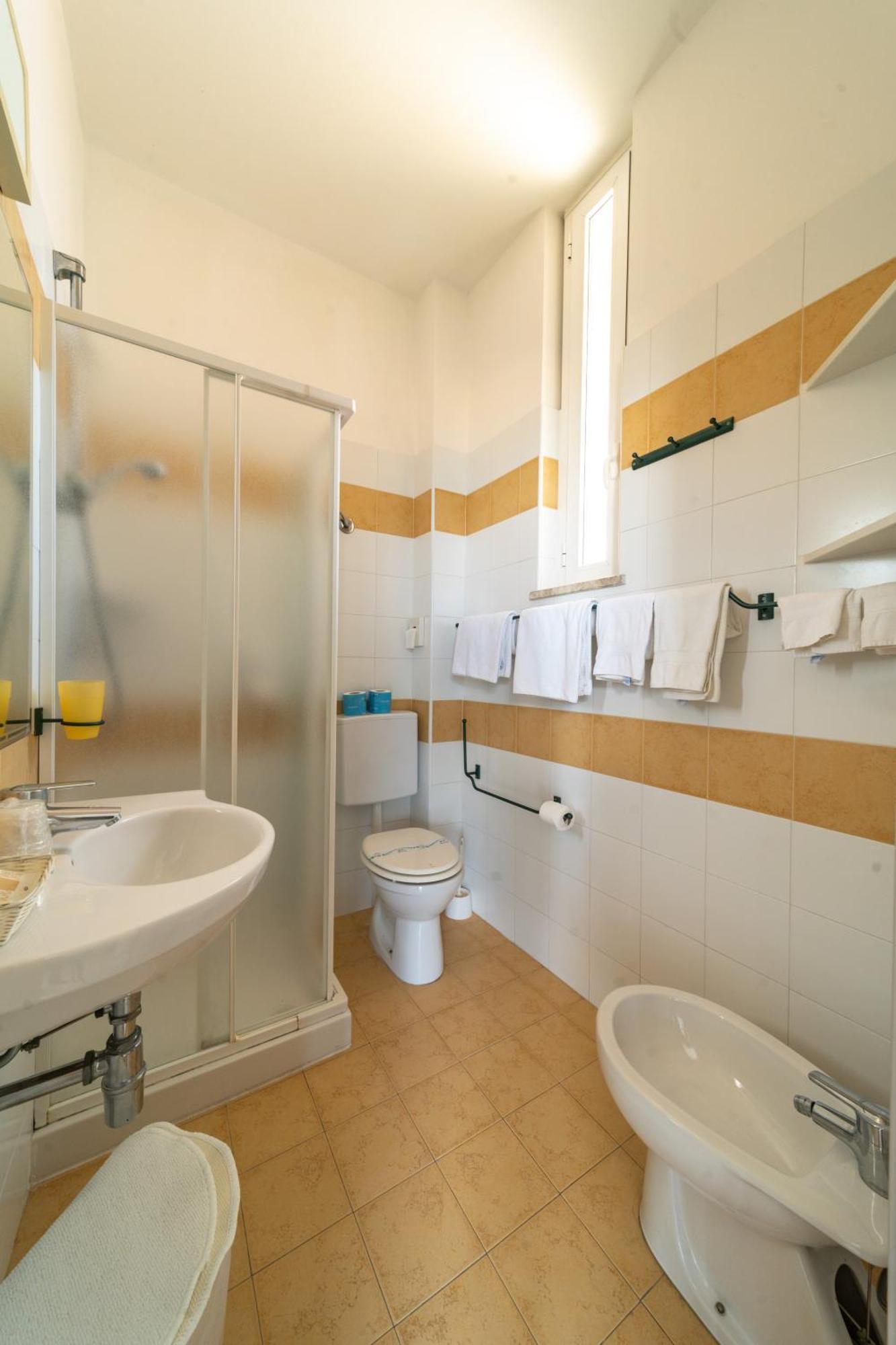 Hotel Casadei Фано Екстер'єр фото