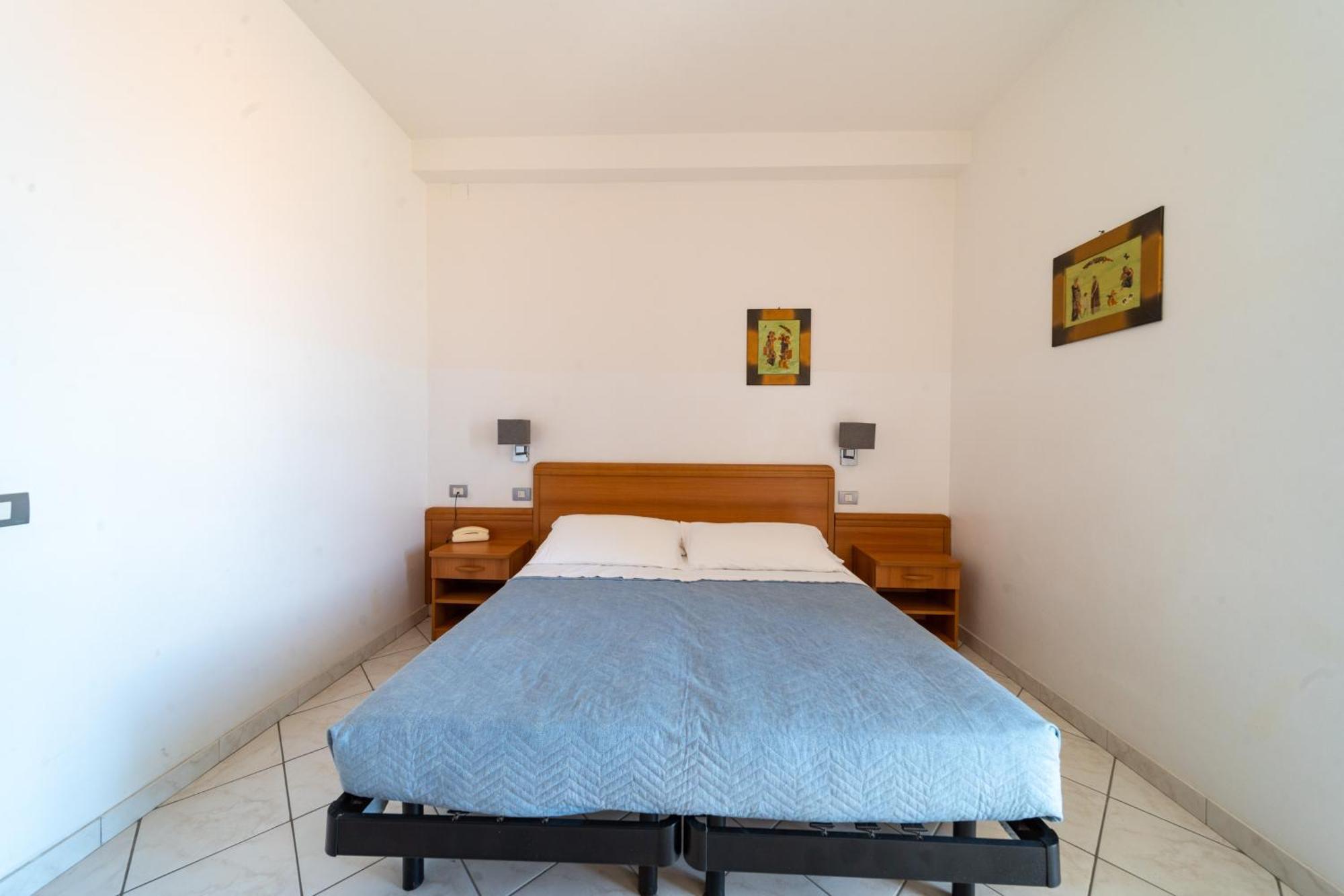Hotel Casadei Фано Екстер'єр фото